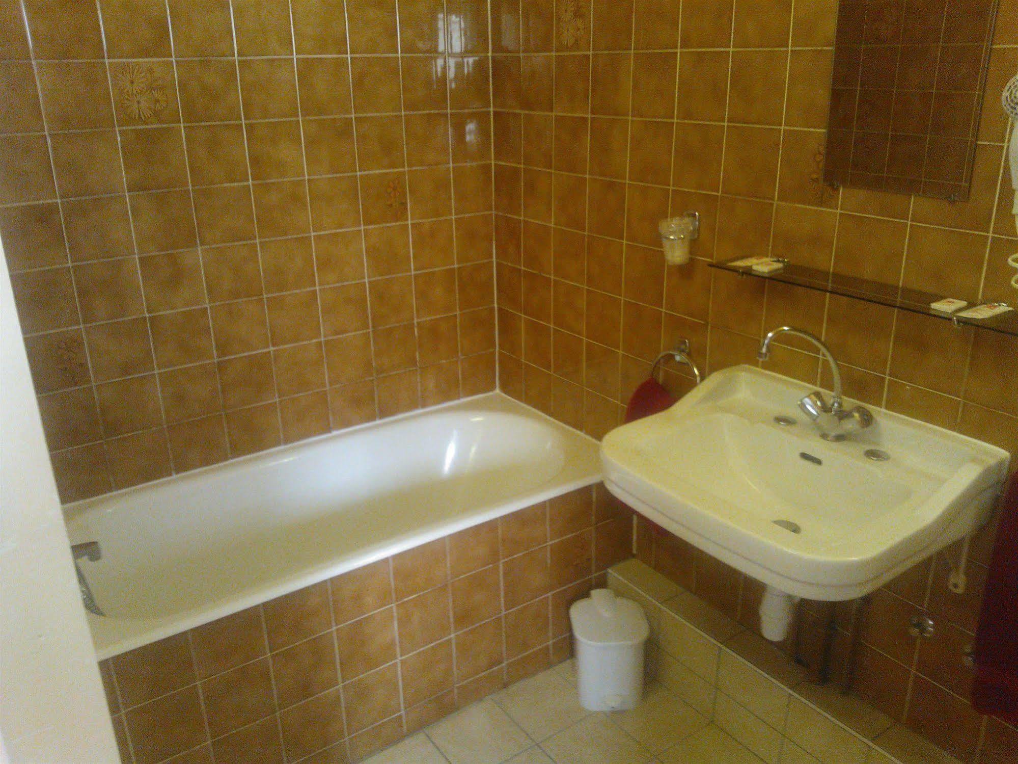 Hotel Aunis-Saintonge Royan Esterno foto